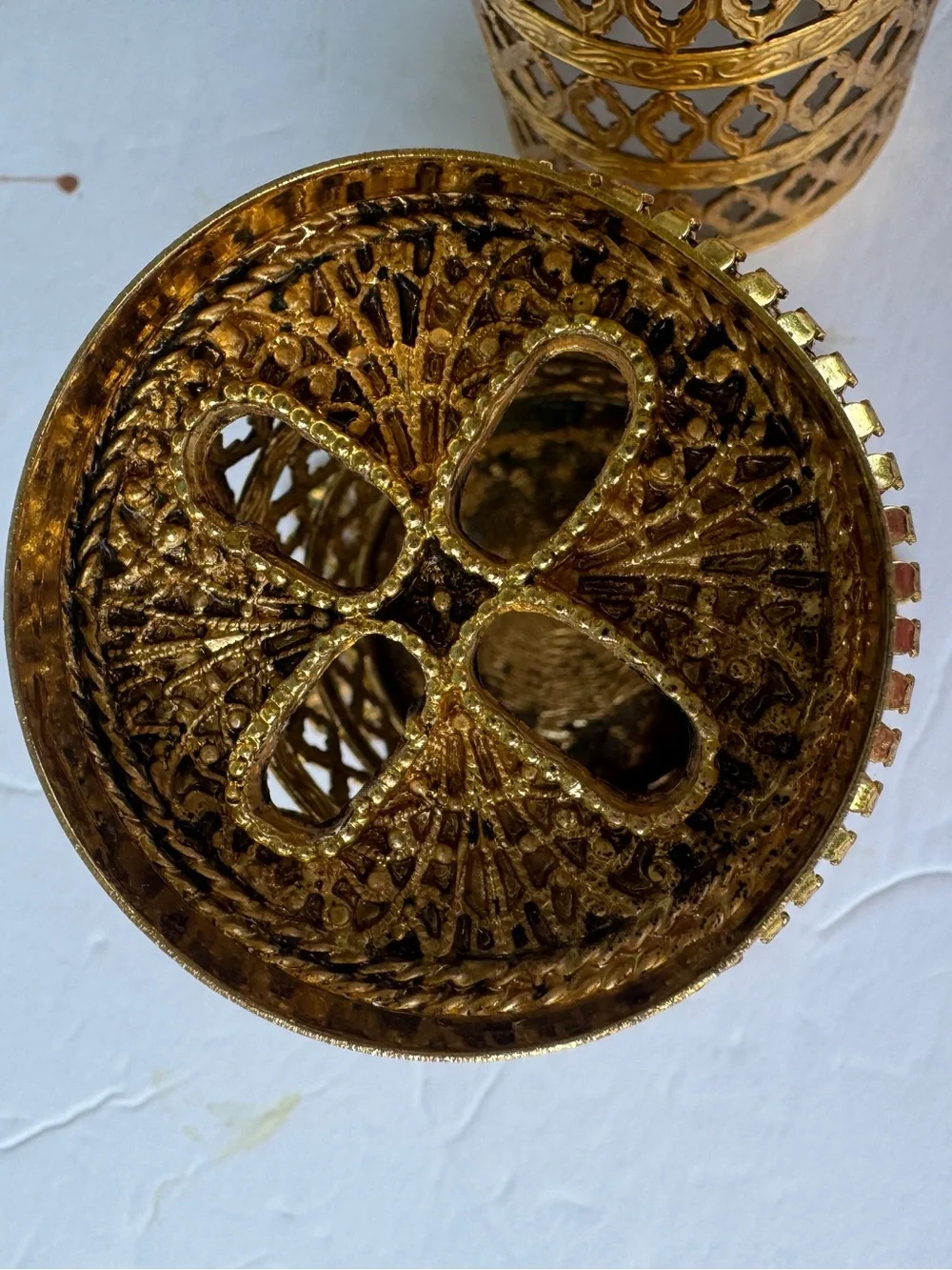 Vintage Hollywood Regency Gold Filigree Vanity Toothbrush Makeup Brush Holder 9”